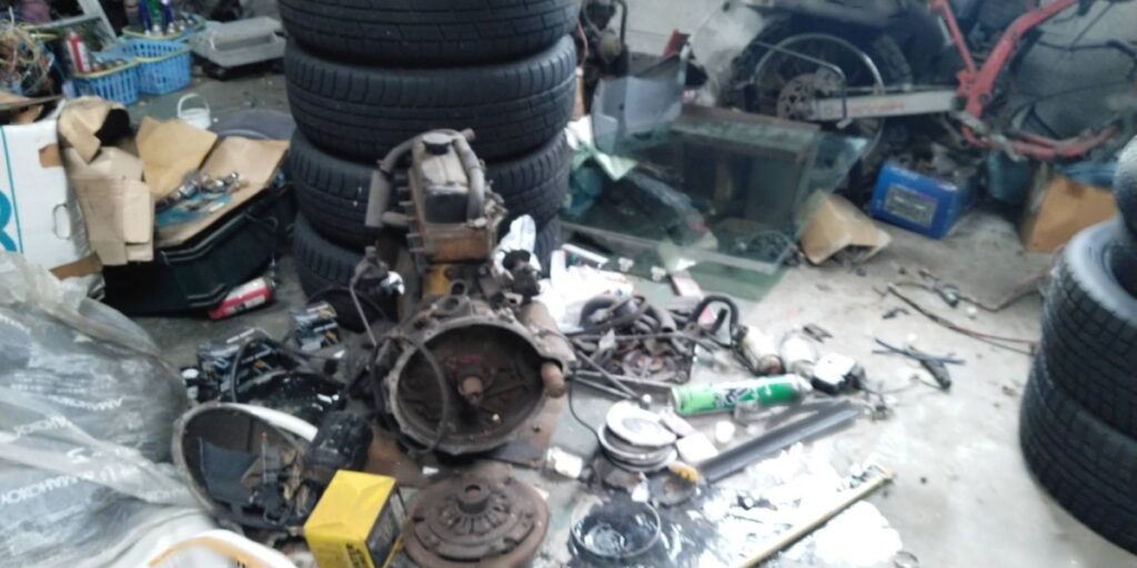 自動車工場整理